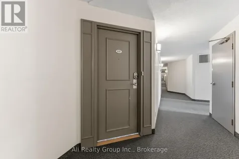 1705 Playfair Drive Ottawa ON K1H 8P6