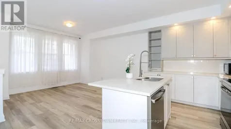 3 Julia Crescent Midland ON L4R 0H5
