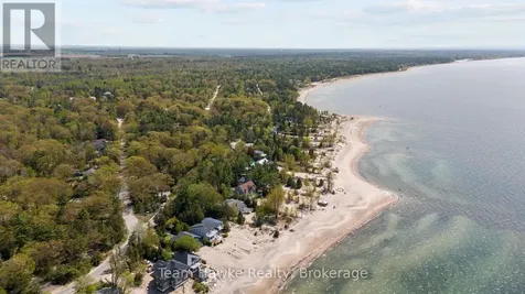 2253 Tiny Beaches Road South Tiny ON L0L 1P1