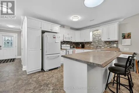 47 Clover Crescent Wasaga Beach ON L9Z 0G4