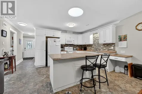 47 Clover Crescent Wasaga Beach ON L9Z 0G4