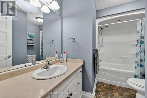 47 Clover Crescent Wasaga Beach ON L9Z 0G4
