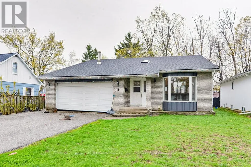 8 Edna Street Orillia ON L3V 6G4