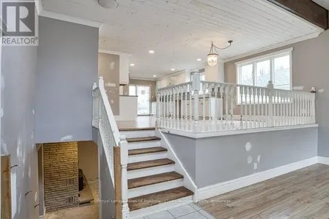 8 Edna Street Orillia ON L3V 6G4