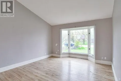 8 Edna Street Orillia ON L3V 6G4