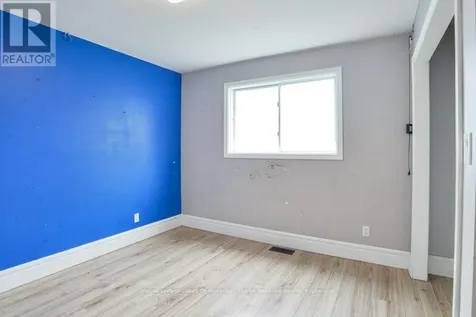 8 Edna Street Orillia ON L3V 6G4