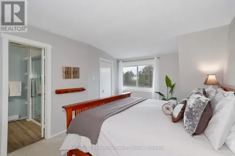 214 Escarpment Crescent Collingwood ON L9Y 5B4