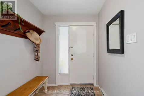 214 Escarpment Crescent Collingwood ON L9Y 5B4