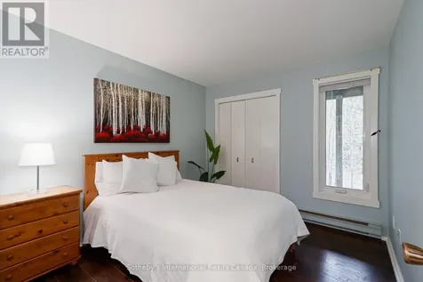 214 Escarpment Crescent Collingwood ON L9Y 5B4