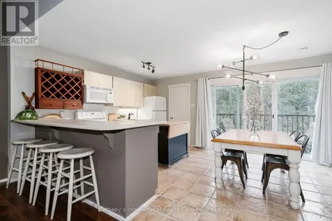 214 Escarpment Crescent Collingwood ON L9Y 5B4
