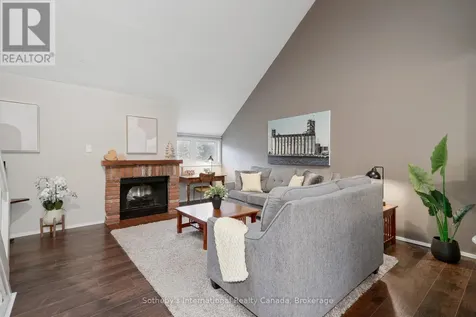 214 Escarpment Crescent Collingwood ON L9Y 5B4