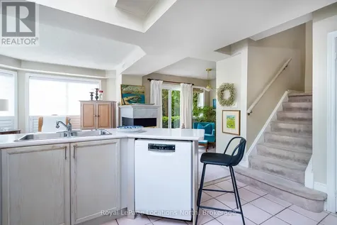 166 Fairway Crescent Collingwood ON L9Y 5B4