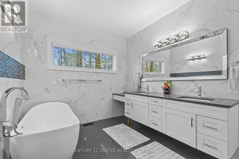 1746 Lakehurst Road Trent Lakes ON K9J 6X2