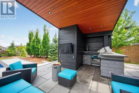116 Courchevel Crescent Blue Mountains ON L9Y 0Z8