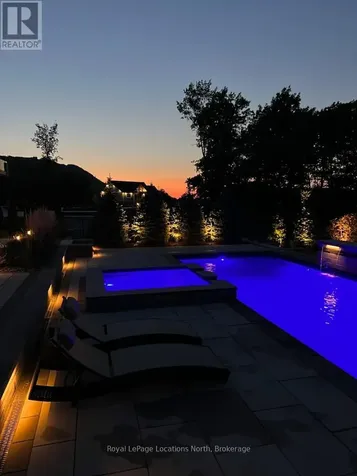 116 Courchevel Crescent Blue Mountains ON L9Y 0Z8