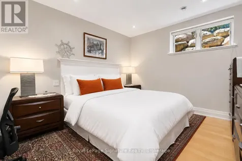 108 Mcmullen Court Blue Mountains ON N0H 2P0