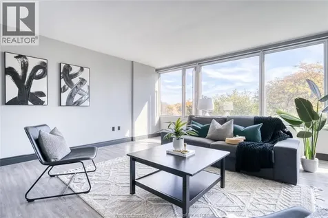 2144 Pelissier Windsor ON N8X 1N4