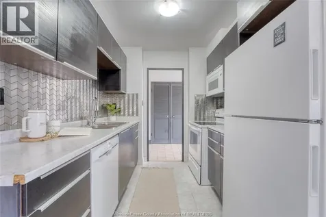 2144 Pelissier Windsor ON N8X 1N4