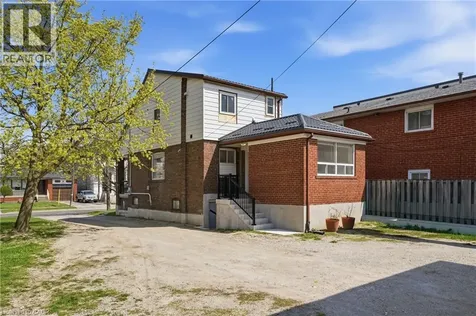 1049 Glencairn Avenue North York ON M6B 2B1