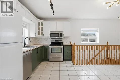 1049 Glencairn Avenue North York ON M6B 2B1