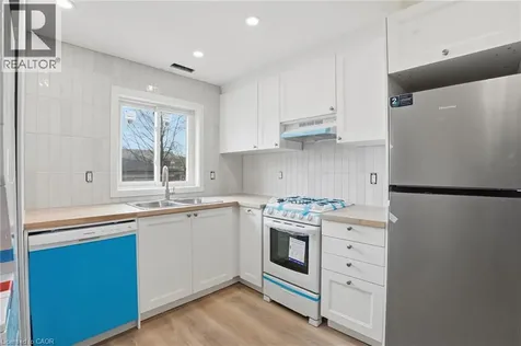 1049 Glencairn Avenue North York ON M6B 2B1