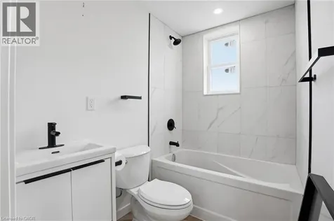 1049 Glencairn Avenue North York ON M6B 2B1