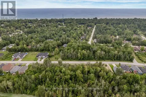 Robinson Road Wasaga Beach ON L9Z 2Z4