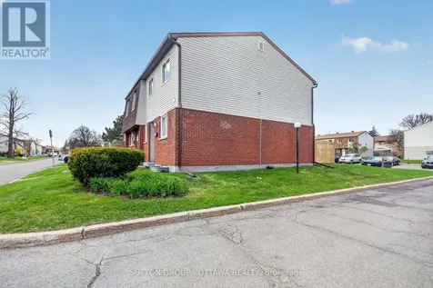 35D Woodvale Green Ottawa ON K2G 4H3