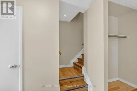 35D Woodvale Green Ottawa ON K2G 4H3