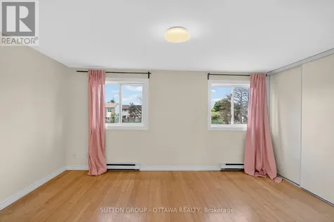 35D Woodvale Green Ottawa ON K2G 4H3