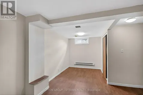 35D Woodvale Green Ottawa ON K2G 4H3
