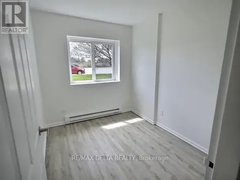2044 Arrowsmith Drive Ottawa ON K1J 7V8