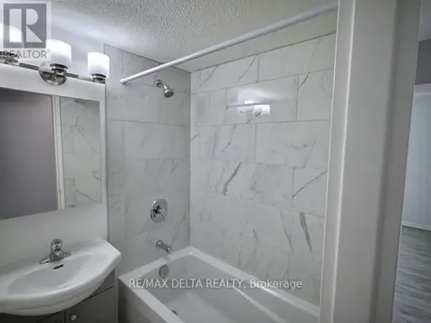 2044 Arrowsmith Drive Ottawa ON K1J 7V8