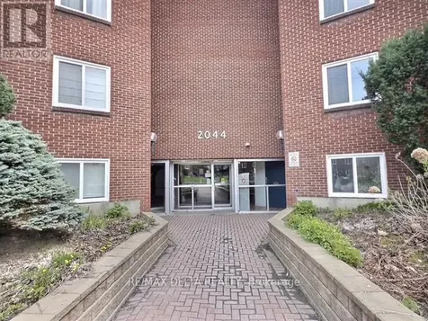 2044 Arrowsmith Drive Ottawa ON K1J 7V8