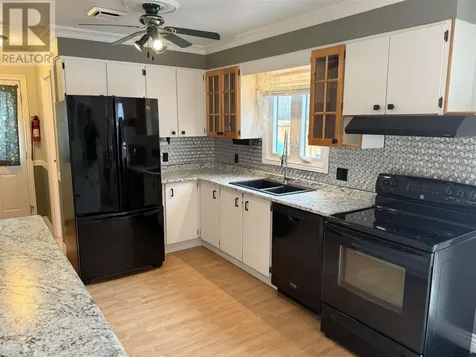 44 Hergott Avenue Elliot Lake ON P5A 3A8