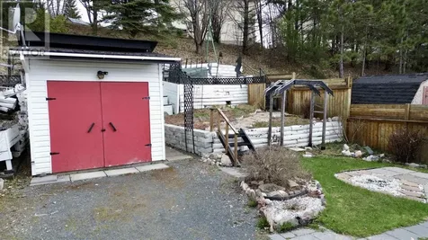 44 Hergott Avenue Elliot Lake ON P5A 3A8