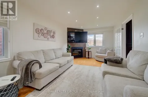 32 Lena Crescent Cambridge ON N1R 8P4