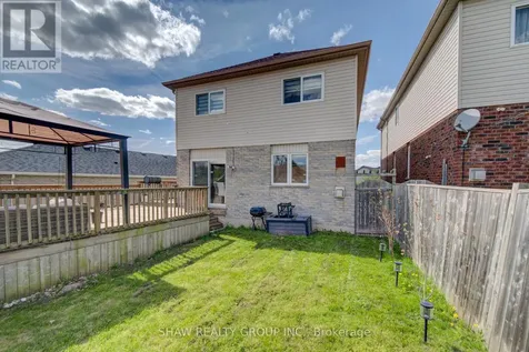 32 Lena Crescent Cambridge ON N1R 8P4
