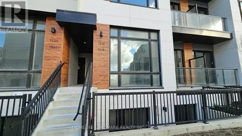 8 David Eyer Road Richmond Hill ON L4S 0N3