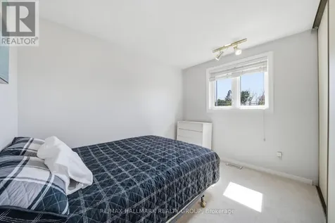 3004 Victoria Heights Crescent Ottawa ON K1T 3M7