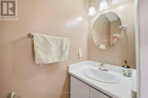 3004 Victoria Heights Crescent Ottawa ON K1T 3M7