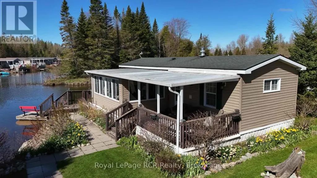 61 Lakeside Street Wellington North ON N0G 2L0
