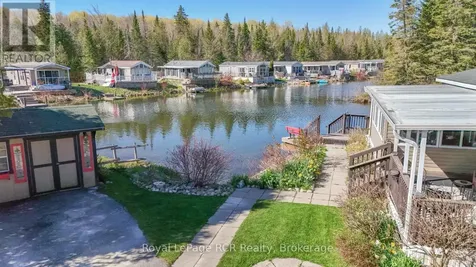 61 Lakeside Street Wellington North ON N0G 2L0