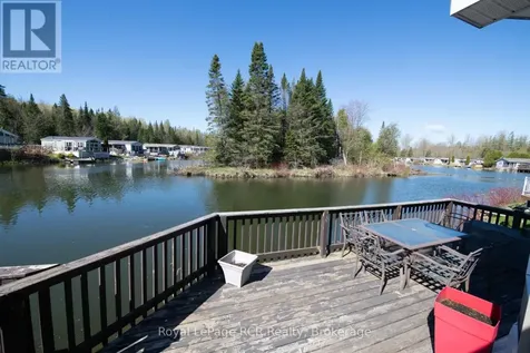61 Lakeside Street Wellington North ON N0G 2L0