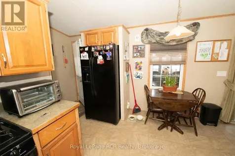 61 Lakeside Street Wellington North ON N0G 2L0