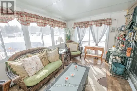 61 Lakeside Street Wellington North ON N0G 2L0
