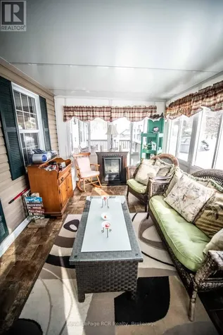 61 Lakeside Street Wellington North ON N0G 2L0