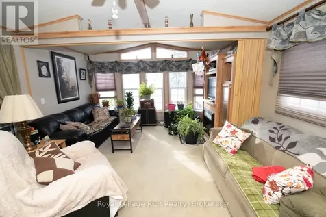 61 Lakeside Street Wellington North ON N0G 2L0