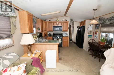 61 Lakeside Street Wellington North ON N0G 2L0