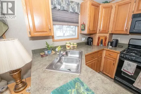 61 Lakeside Street Wellington North ON N0G 2L0